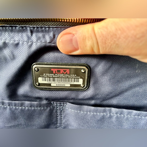 EUC TUMI Harrison Portfolio Business Brief Bag Black Leather 63016D MSRP $899 - Picture 7 of 13